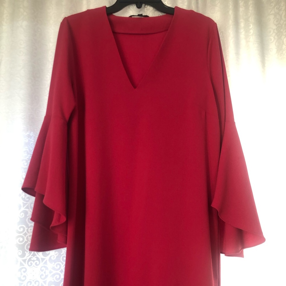 Pink bell sleeve shift dress!
